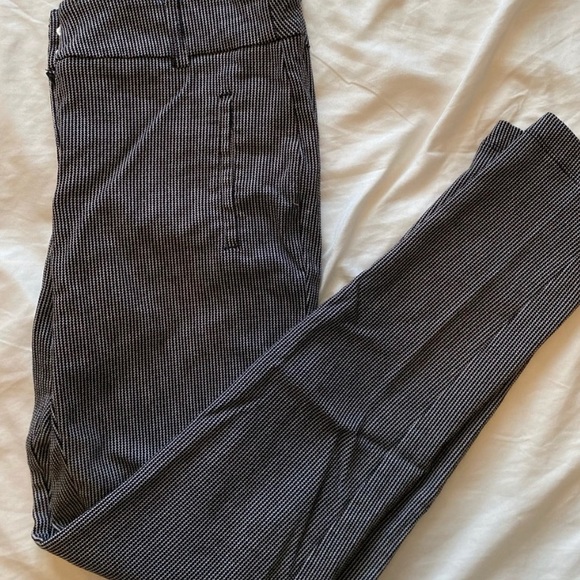 UO | Shinestar High Rise Gingham Plaid Stretch Pants - Picture 3 of 3